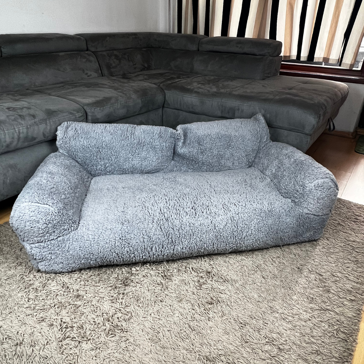 Uspokajająca sofa dla zwierząt - Komfort i spokój zapewnione