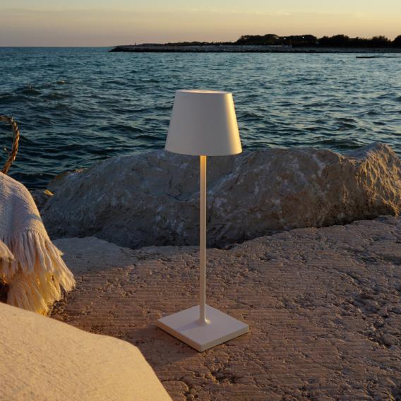 Wireless rechargeable LED lamp: Elegance and freedom of lighting!